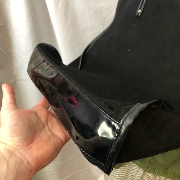 The coolest! Kate spade penguin tote bag - Picture 7 of 14